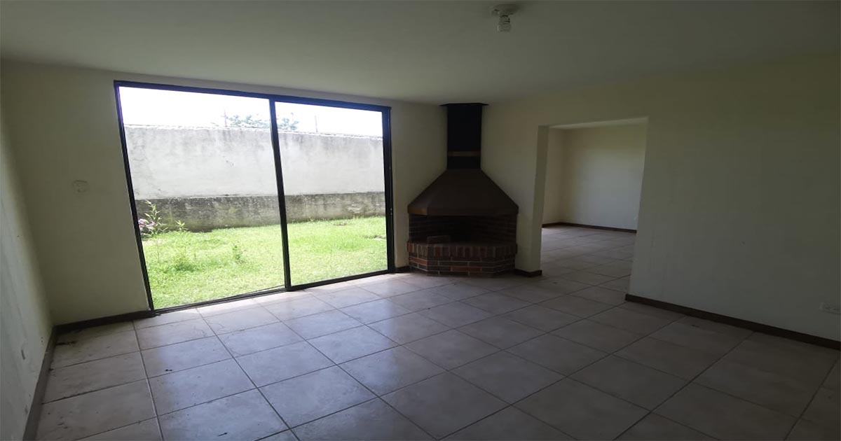 Venta de Casa o Casas, Terrenos, Propiedades, Apartamentos, Inmuebles en Guatemala, zona 11, zona 7, zona 2, zona 18, zona 16, Mixco, Carretera Al Salvador, Fraijanes, Santa Catarina Pinula, Antigua Guatemala, Villa Nueva, Villa Canales, San Miguel Petapa - Venta o Alquiler de Casas En Guatemala